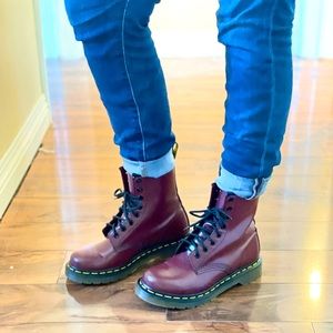 Dr. Martens 1460 W Smooth Leather Lace Up Boots Sz UK 4, US 6